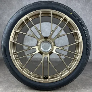 Sommerräder Porsche 992.2 20+21 Zoll Original Turbo S Zentralverschluss Felgen 992601025FJ 992601025FK Neodyme - Bild 6