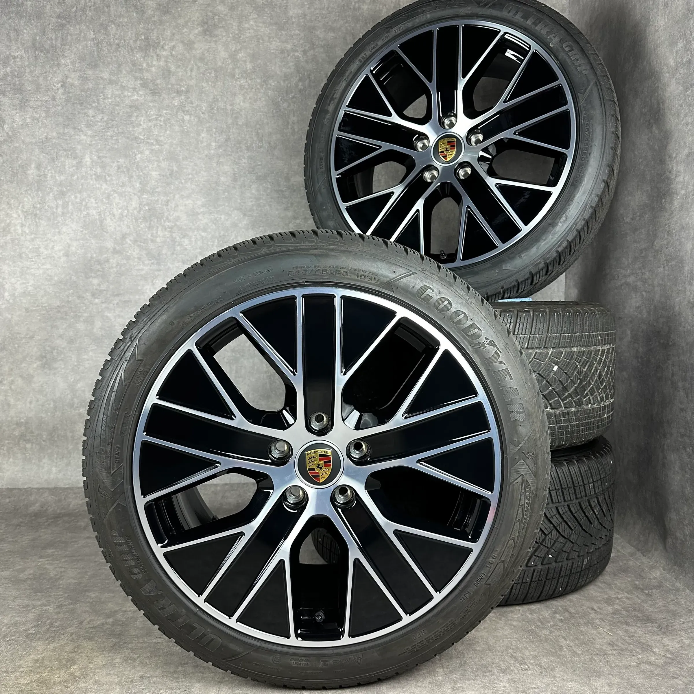 Winterräder Porsche Taycan J1-2 20" 4S Original Turbo Aero Design Felgen 9J1073603CC S GTS - Bild 1
