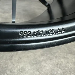 Porsche 911 (992.1) 11,5Jx21" ET67 Original Turbo Sport 4 Felge Zentralverschluss ZV - Bild 4