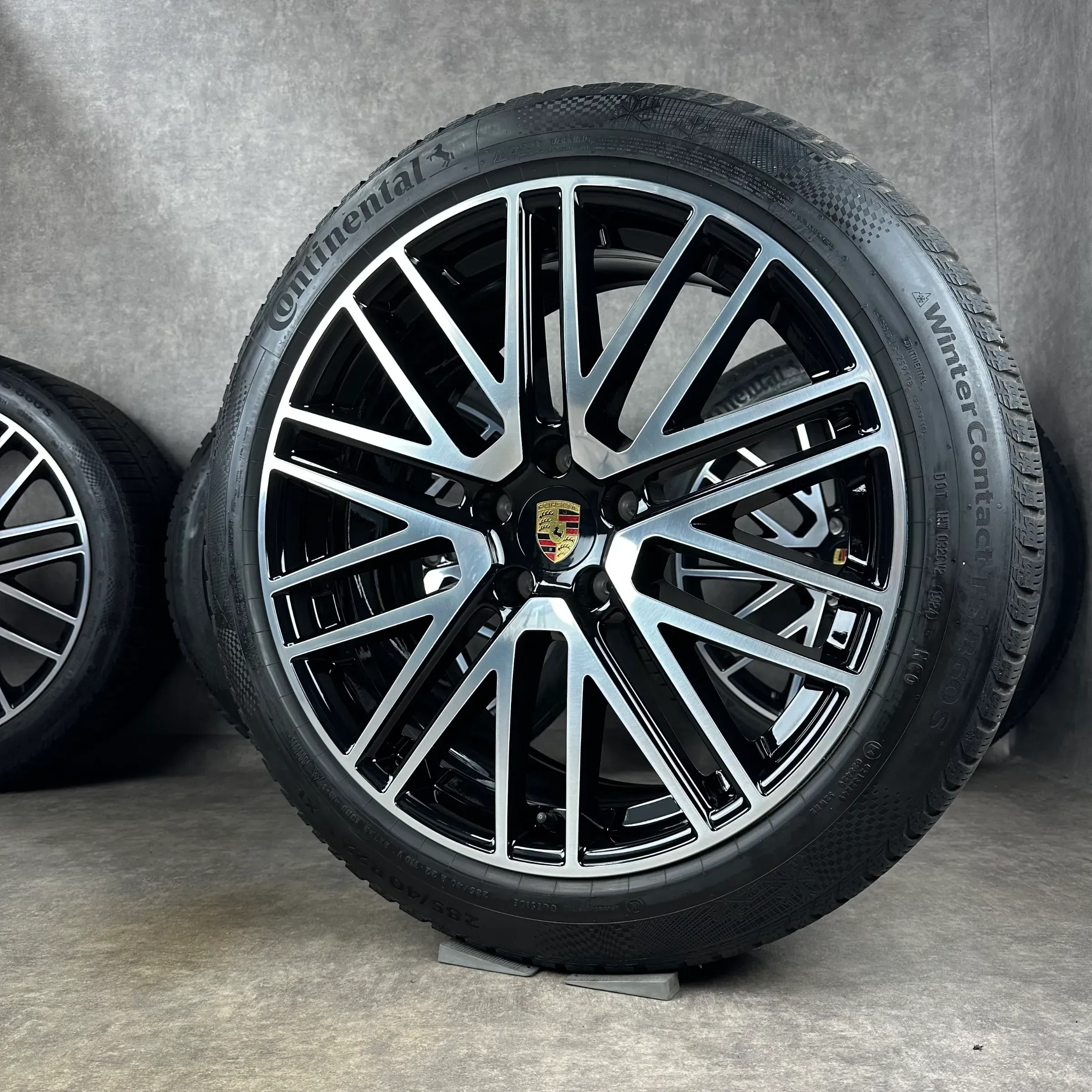 Winterräder Porsche Cayenne E3-2 22" Original Turbo V Felgen 9Y0044663T NC0 GTS S HYBRID - Bild 1