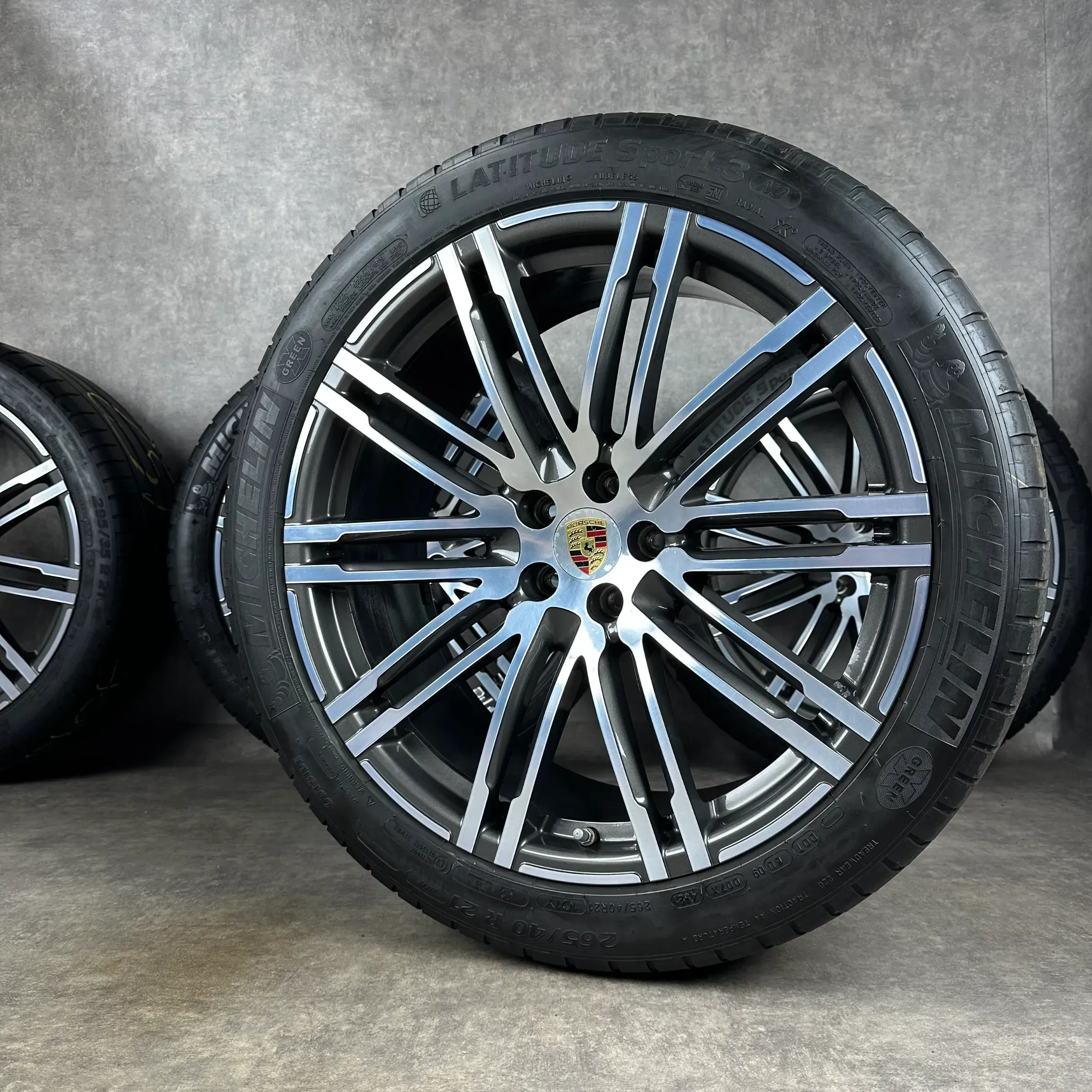 Sommerräder Porsche Macan Felgen 21" Original Turbo III Rad S GTS 95B601025AT 95B601025BA - Bild 1