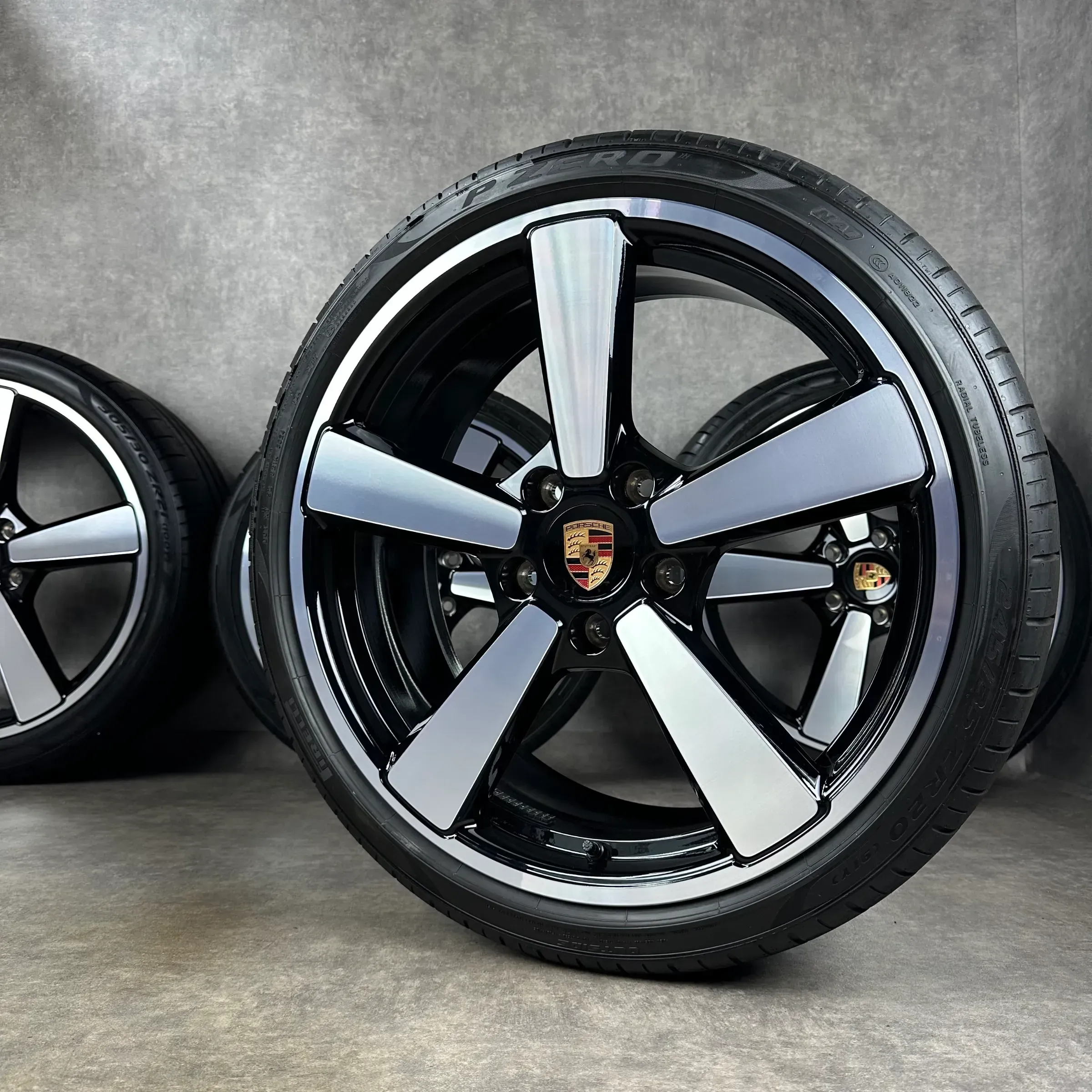 Sommerräder Porsche 992.2 20"/21" Original Carrera Classic Design S 4 4S GTS DOT24 - Bild 1