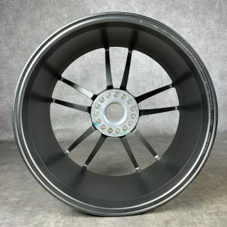 Porsche 992 Turbo S Felgen 20"+21" Original Zentralverschluß ZV Platinum 992044602BA - Bild 10