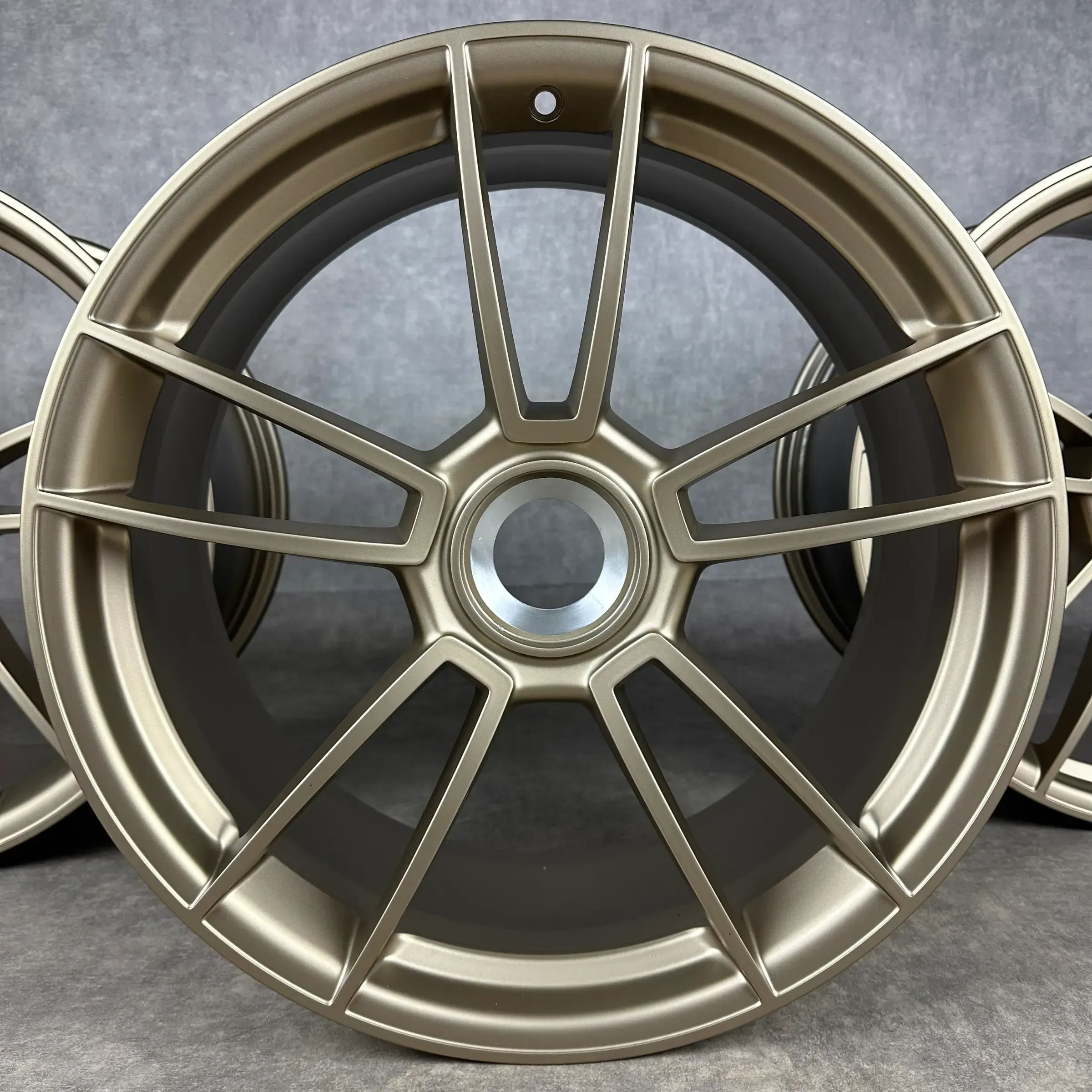 Porsche 992 GTS Felgen 20"+21" Original Zentralverschluß ZV NEODYME 992044602BA - Bild 1