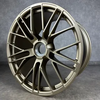 Original Porsche 992.2 20+21 Zoll Turbo S Zentralverschluss Felgen 992601025FJ 992601025FK Neodyme - Bild 9