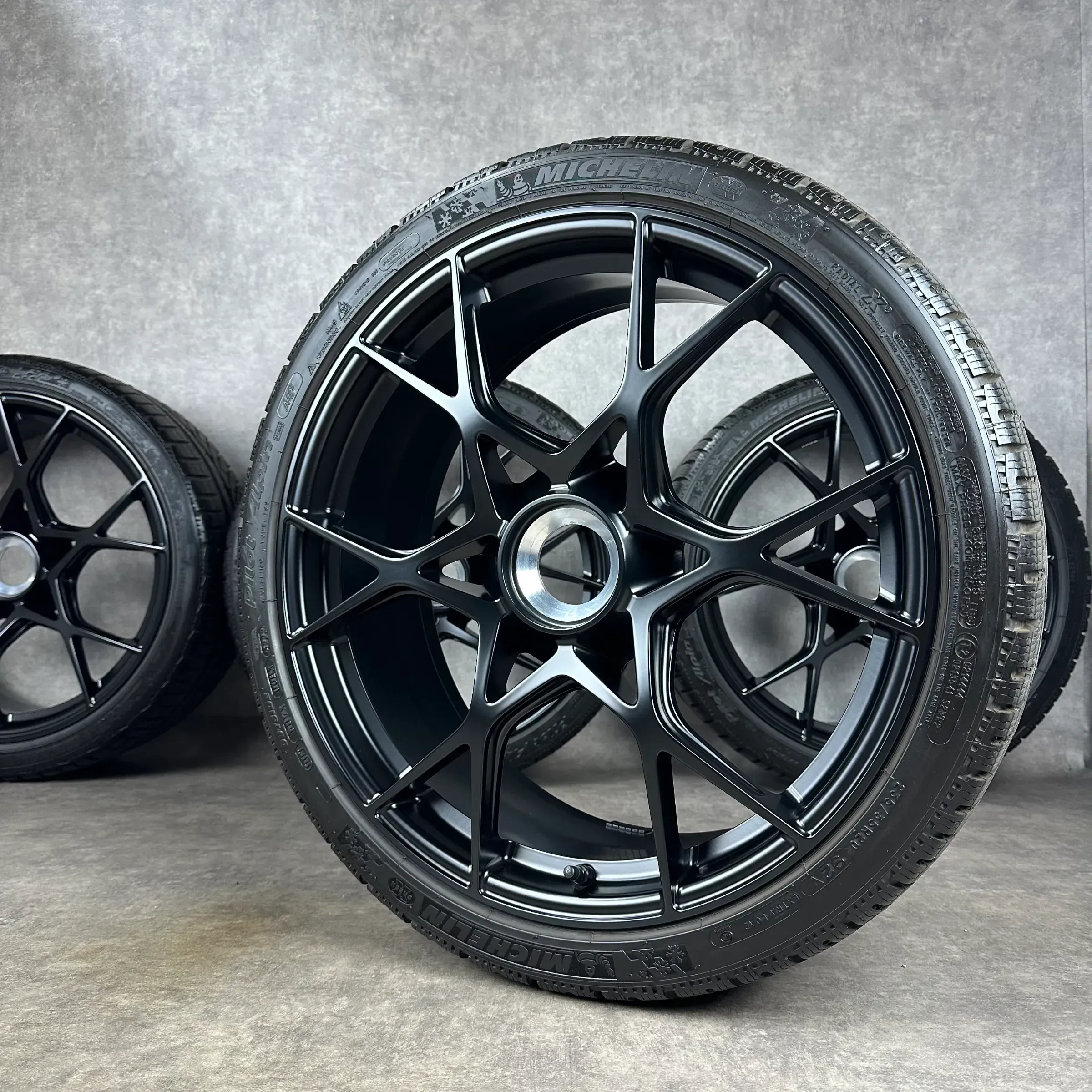Winterräder Porsche 718 Cayman GT4 RS 982 20" Original GT4 RS Felgen 98204460020 - Bild 1