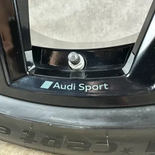 Audi RSQ8 RS Q8 23 Zoll Felgen Winterreifen Winterräder 4M8601025AP original - Bild 11