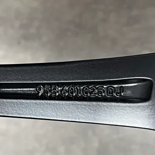 Winterräder Porsche Macan II 20" Original Turbo GTS S Felgen 95B044642F Schwarz - Bild 10