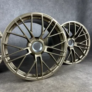 Original Porsche 992.2 20+21 Zoll Turbo S Zentralverschluss Felgen 992601025FJ 992601025FK Neodyme - Bild 3