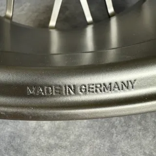 Original Porsche 992.2 20+21 Zoll Turbo S Zentralverschluss Felgen 992601025FJ 992601025FK Neodyme - Bild 11