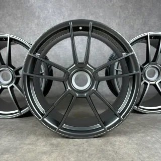 Porsche 992 Turbo S Felgen 20"+21" Original Zentralverschluß ZV Platinum 992044602BA - Bild 1