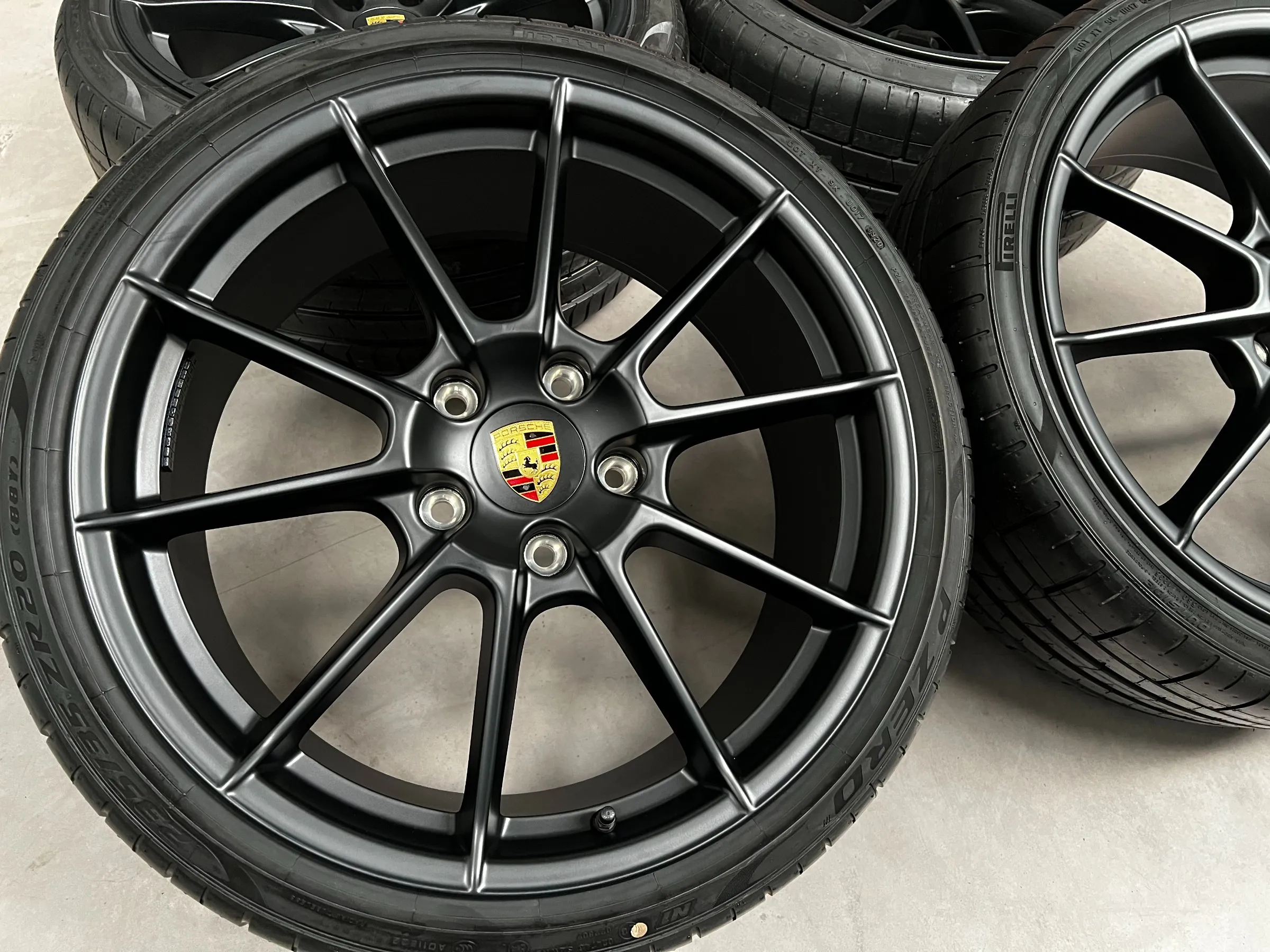 20" Original PORSCHE 982 718 TURBO IV hot Felge S GTS T 10,5x20 ET47